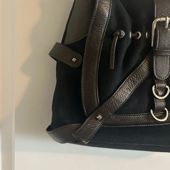 Oxone Paris Crossbody Bag - Picture 3 of 10